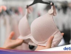 Seharian Tak Pakai Bra, Ada Manfaatnya Nggak Sih?