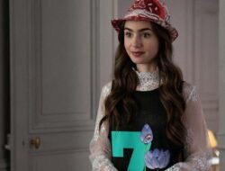Prancis dan Italia Rebutan Emily in Paris, Ini Pemicu Sebenarnya