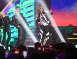 Daebak! Minho SHINee ‘Guncang’ Puncak Perayaan HUT Transmedia Di-23