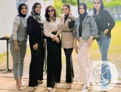 Sahabat Sejati Filosofi Bagi Elok Kadja