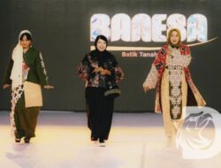 Banesa Motif Sekarjagat Semanggi Berbalut Detil Ornamen, Show Modes Trend Perdana Hingga Surabaya 