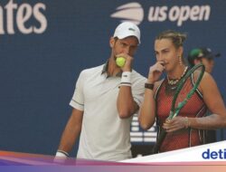 Gaya Aryna Sabalenka Pakai Dress Menerawang Di US Open, Tuai Perdebatan