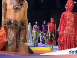 Tawaran Terbaru Gaya Naked Dressing Lewat Batik Organza Ke Koleksi Harsa Lakon