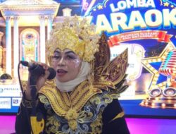 Lomba Karaoke PERADI Jatim, Sus Rekti Raih Kampiun Kostum terbaik 
