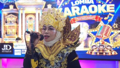 Lomba Karaoke PERADI Jatim, Sus Rekti Raih Kampiun Kostum terbaik 