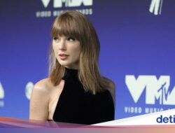 Gaya Perdana Taylor Swift Hingga Karpet Merah Sesudah Menikah, Ukir Sejarah VMA