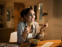 Berapa Jam Jeda Makan Malam Sebelumnya Tidur? Ini Kata Praktisi Medis Jantung