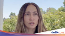 JLo Tanpa Perawatan Kulit Di Usia 57 Usai Menangis, Wajah Kencangnya Karena Itu Sorotan