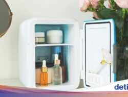 Skincare Disimpan Ke Kulkas Bikin Lebih Awet dan Efektif? Ini Kata Pakar