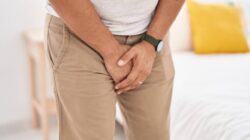 Testis Beda Ukuran dan Posisi, Normal atau Tanda Gangguan Kesejajaran?