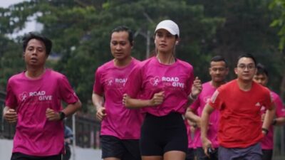 Pink Morning Club dan Road to Give, Ajak Warga Surabaya Peduli Kanker Payudara