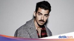 Joe Jonas Pernah Jerawatan Parah Sebab Coba Berbagai Produk Skincare